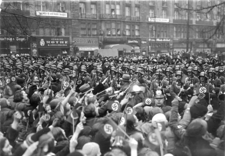 Berlin, arrival of the Saarland voters